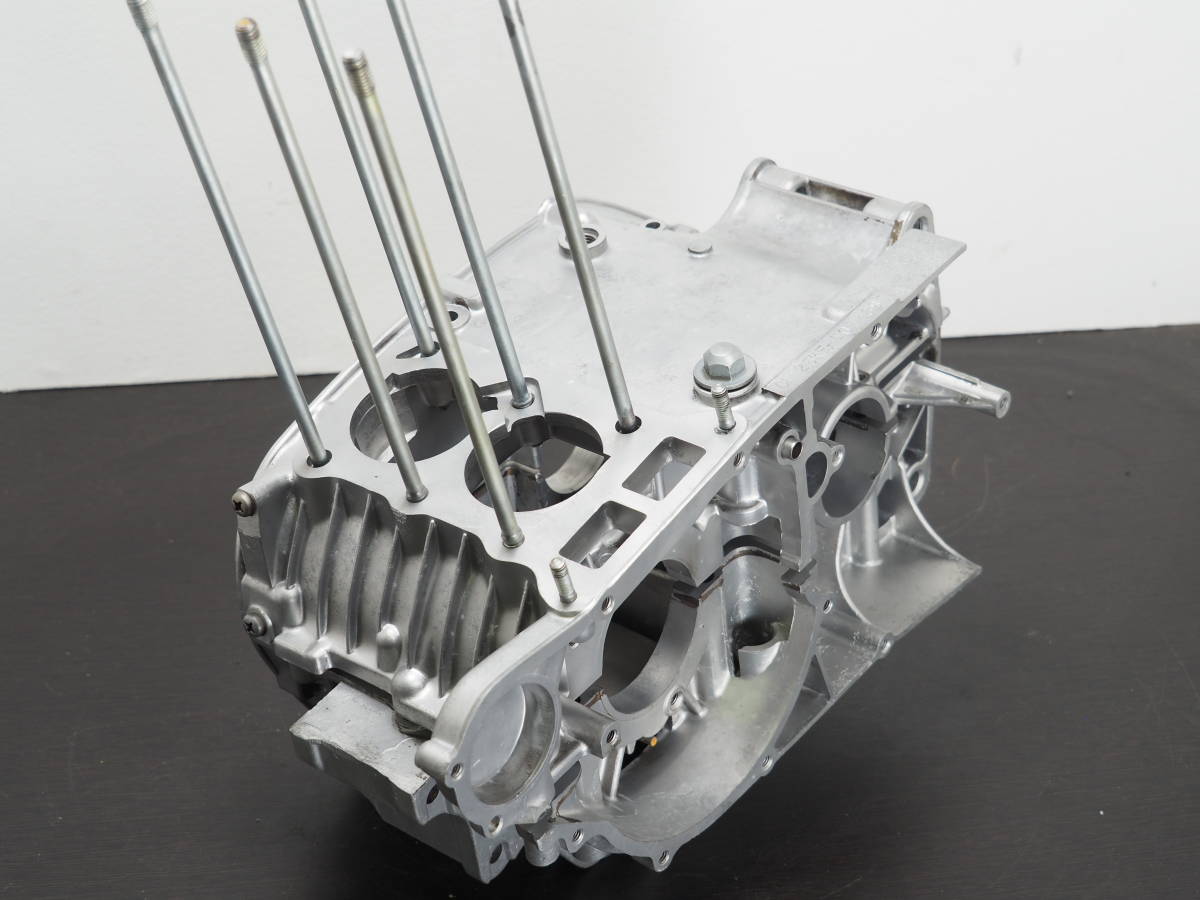 激安！　CL125　純正クランクケース　＃ホンダ＃旧車＃絶版車＃CL72