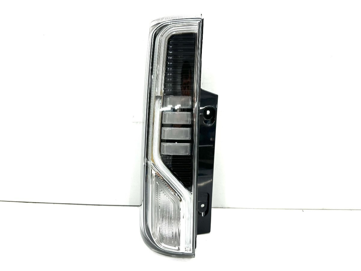  スズキ スペーシア カスタム MK53S 純正 左 テールライト KOITO220-5938M 51A-11(テールライト)｜売買されたオークション情報、yahooの商品情報をアーカイブ公開 - オークファン スズキ用