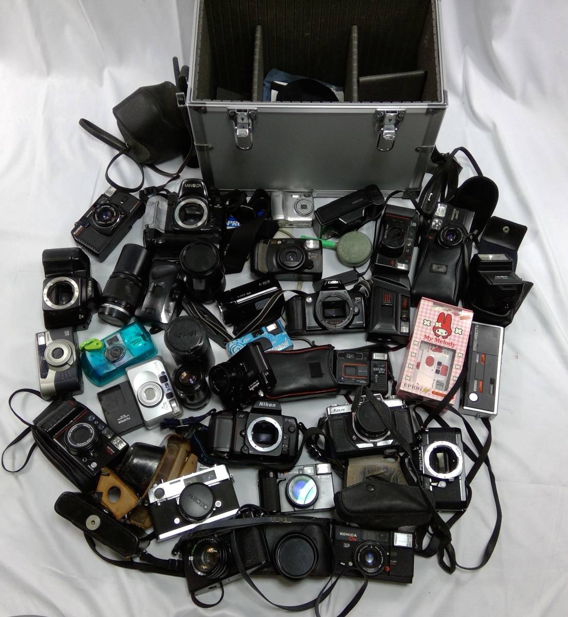 フィルムカメラセット 4台 ジャンク ○○1円 ジャンク 動作未確認 キヤノン ニコン コニカ オリンパス