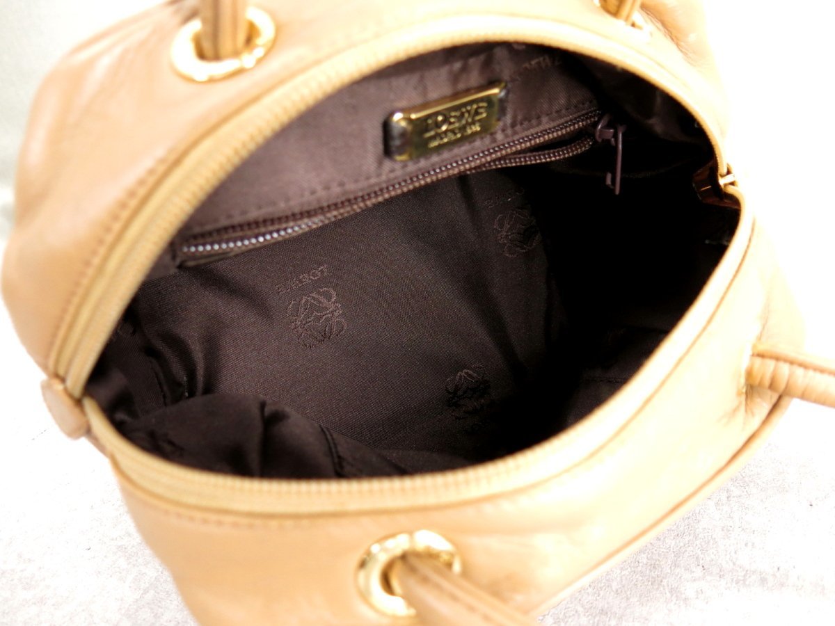 ○超美品○LOEWE ロエベ○アナグラム○ロゴ型押し○ナッパ レザー 本革 