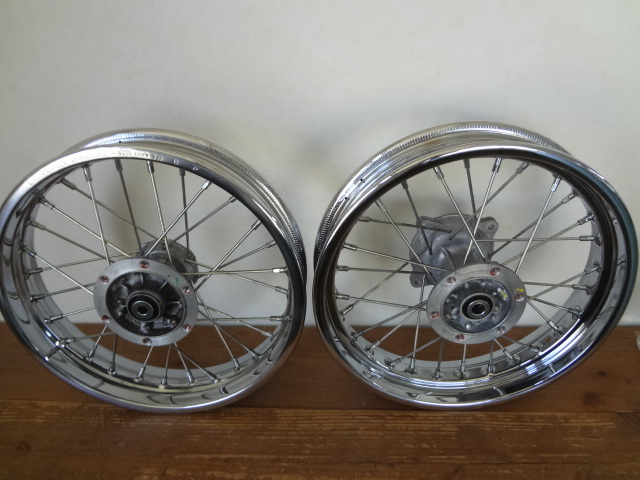 Dトラッカー 125・LX125D 純正フロント・リアホイール 美品