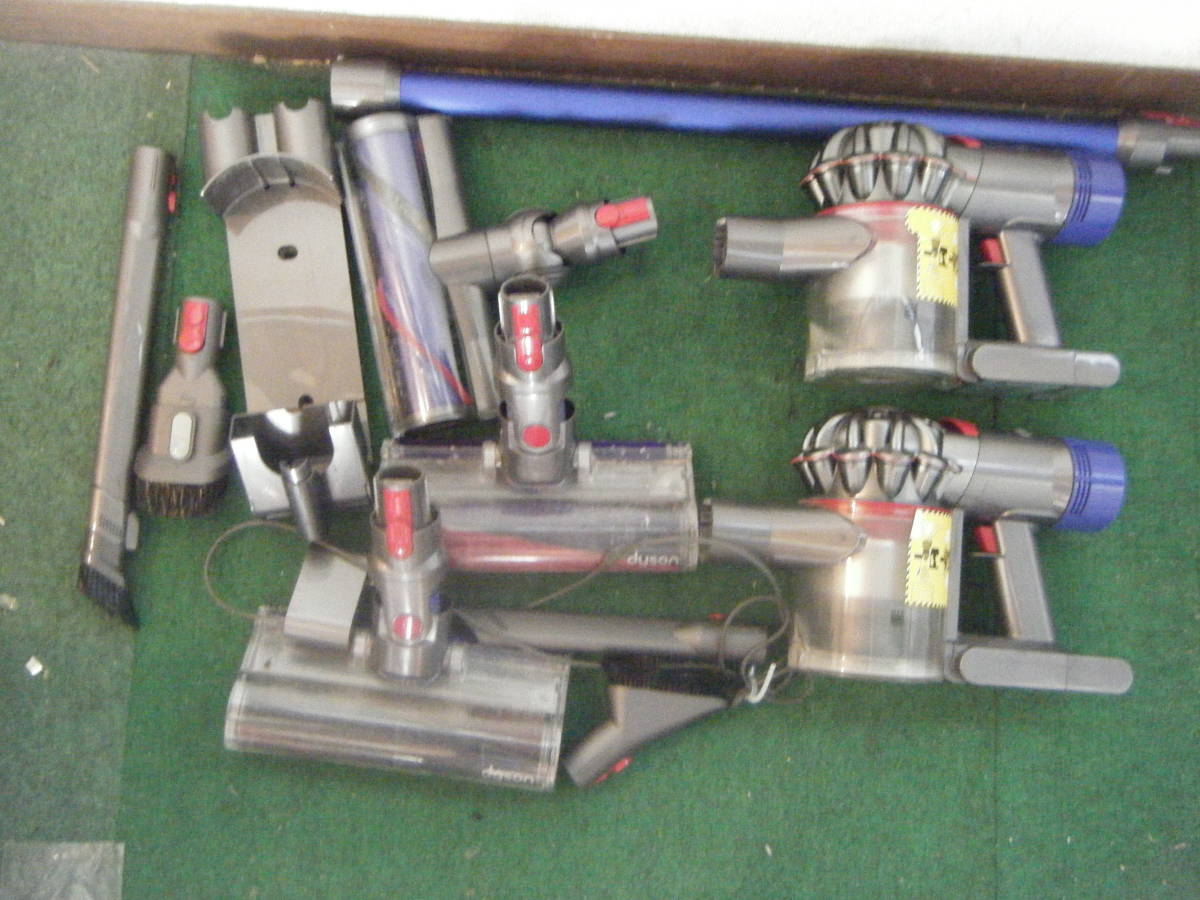＊ジャンク＊dyson v7 SV11コードレス掃除機　付属品付き ジャンク品】Dyson コードレスクリーナー SV11 v7 ダイソン コードレス