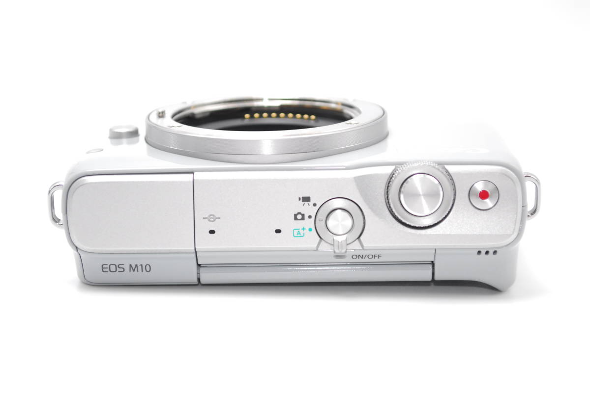 100693☆ほぼ新☆Canon ミラーレス一眼カメラ EOS M10 ボディ(グレー 