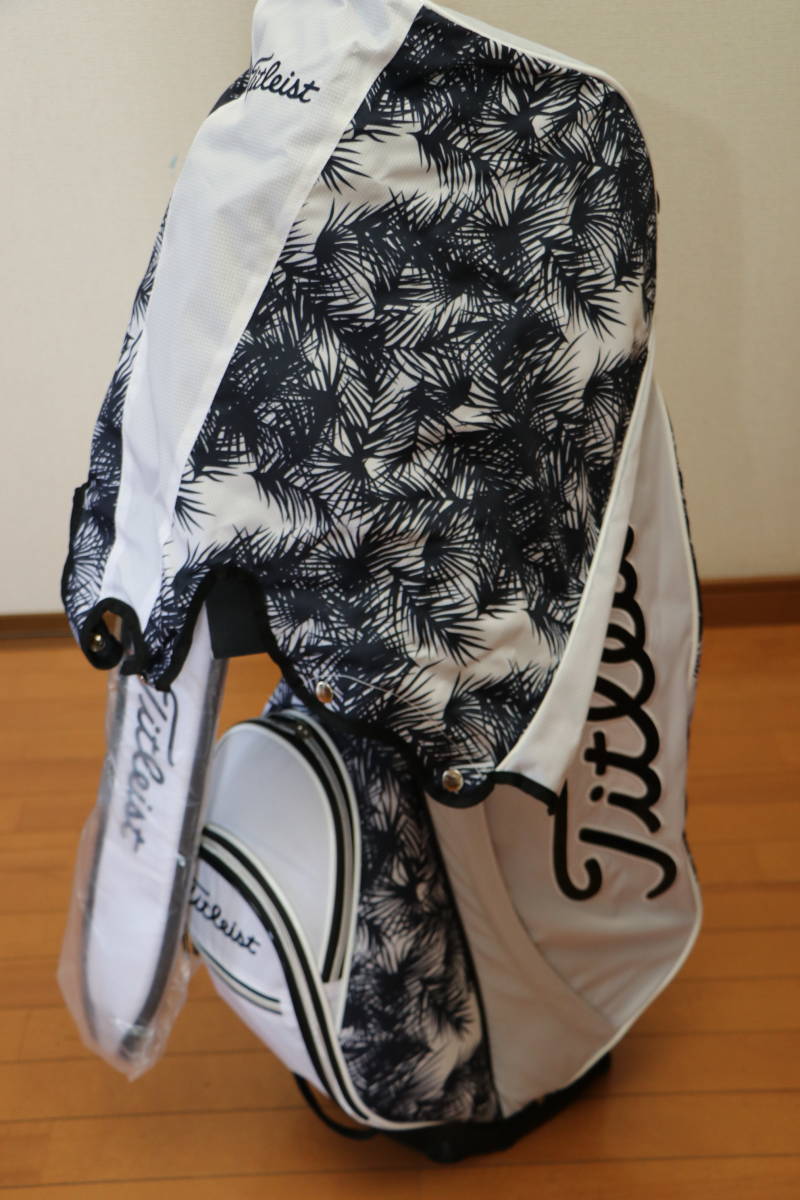 送料無料 入手困難な限定品 タイトリスト スタンド アスリートモデル 日本正規品 ９インチ 5分割 ホワイト ブラック　キャディバッグ