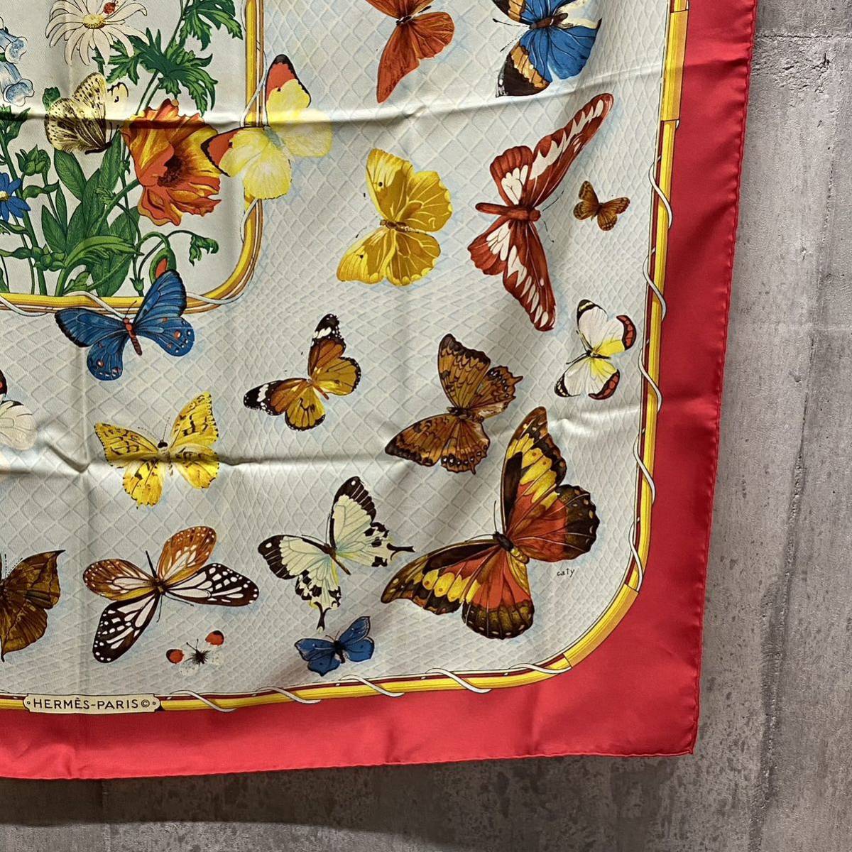 HERMES エルメス スカーフ カレ90 『FARANDOLE(プロヴァンス地方の踊り