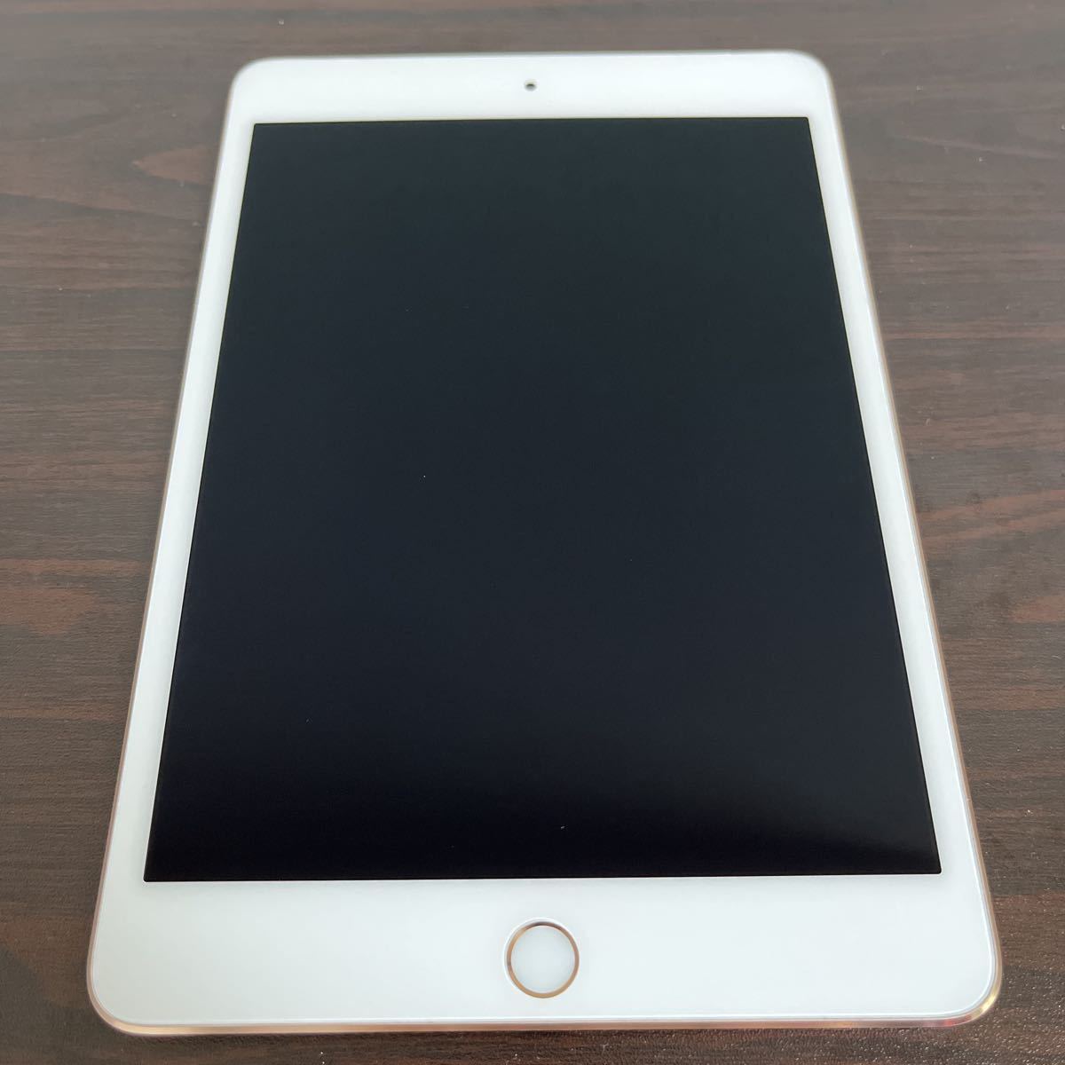 電池新品】【送料無料】iPad mini4 第4世代 16GB SIMフリー WiFi +