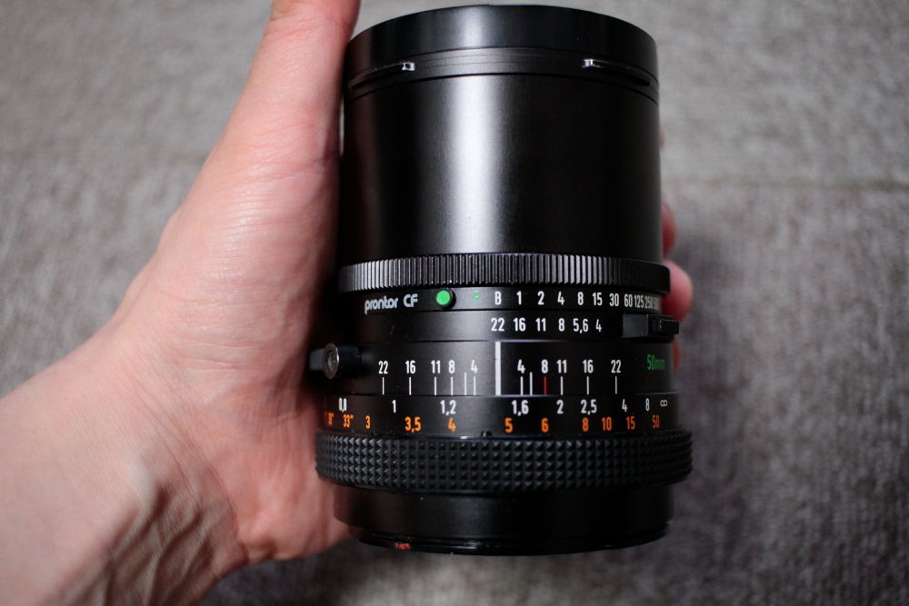 Hasselblad Zeiss Carl Distagon T* V 40mm For System f. CF f⁄4 |