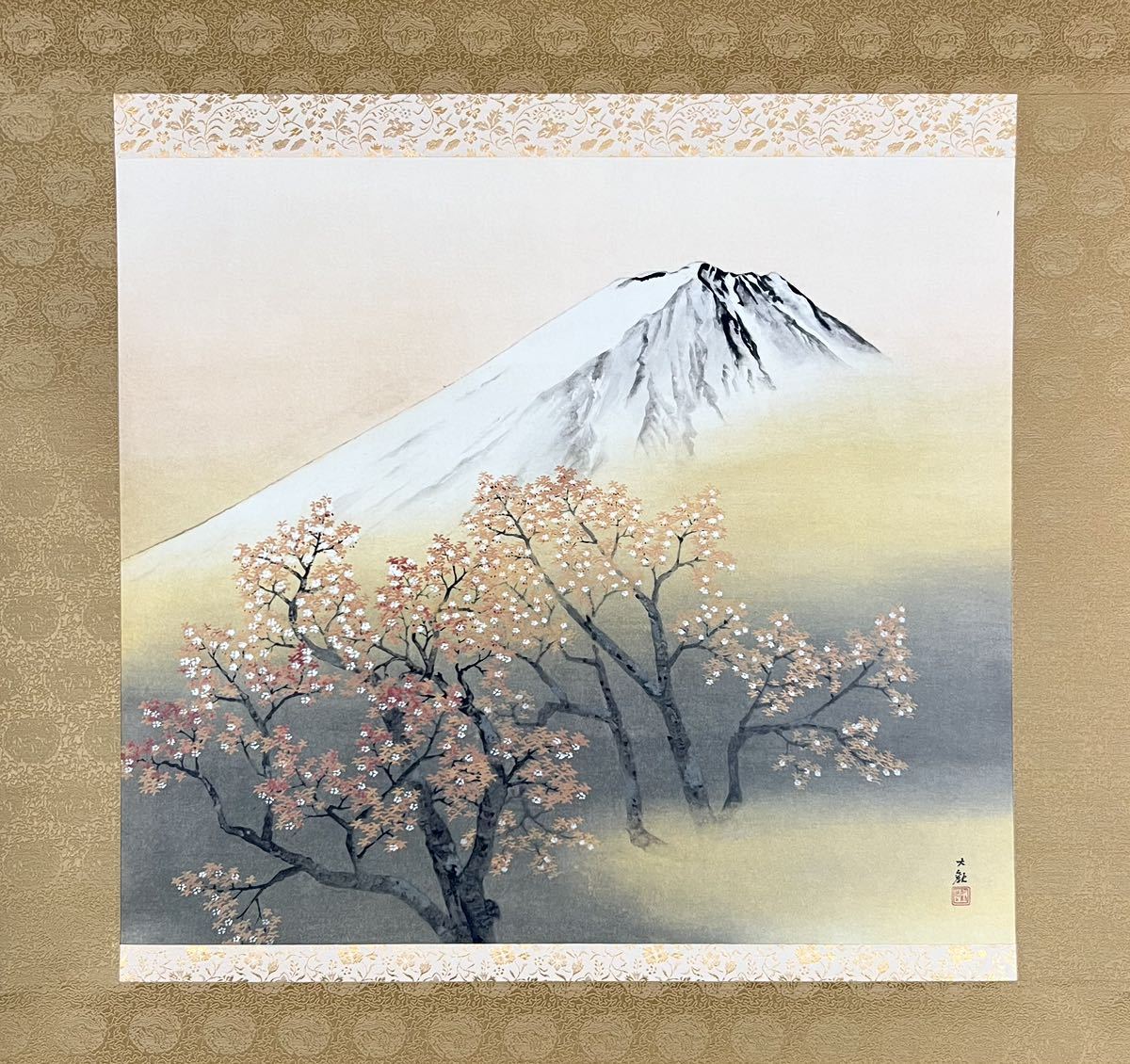 複製】横山大観『正気放光』掛軸 共箱 タトウ 紙本 工芸 山水図 日本