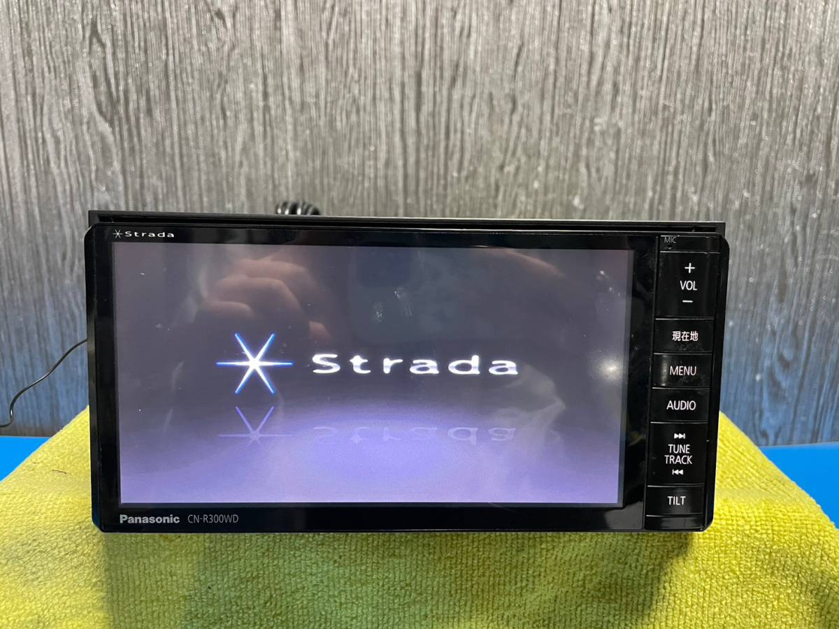 ☆Panasonic strada パナソニック ストラーダ CN-R300WD メモリーナビ フルセグ☆2013年地図データ☆040807M