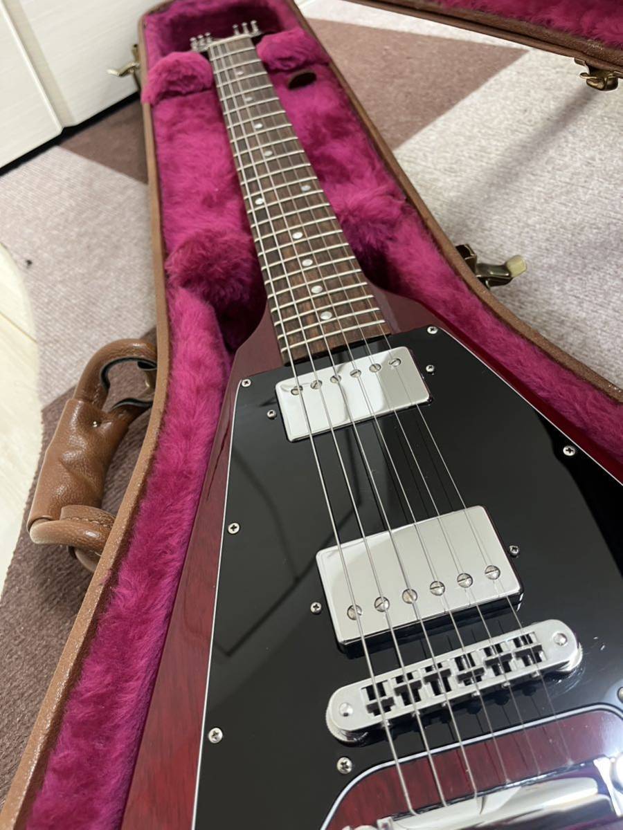 【激安大特価，安い】 Gibson Flying V ギブソン フライング V フライングV チェリー 2001年製(フライングV)｜売買されたオークション情報、yahooの商品情報をアーカイブ公開 - オークファン 本体