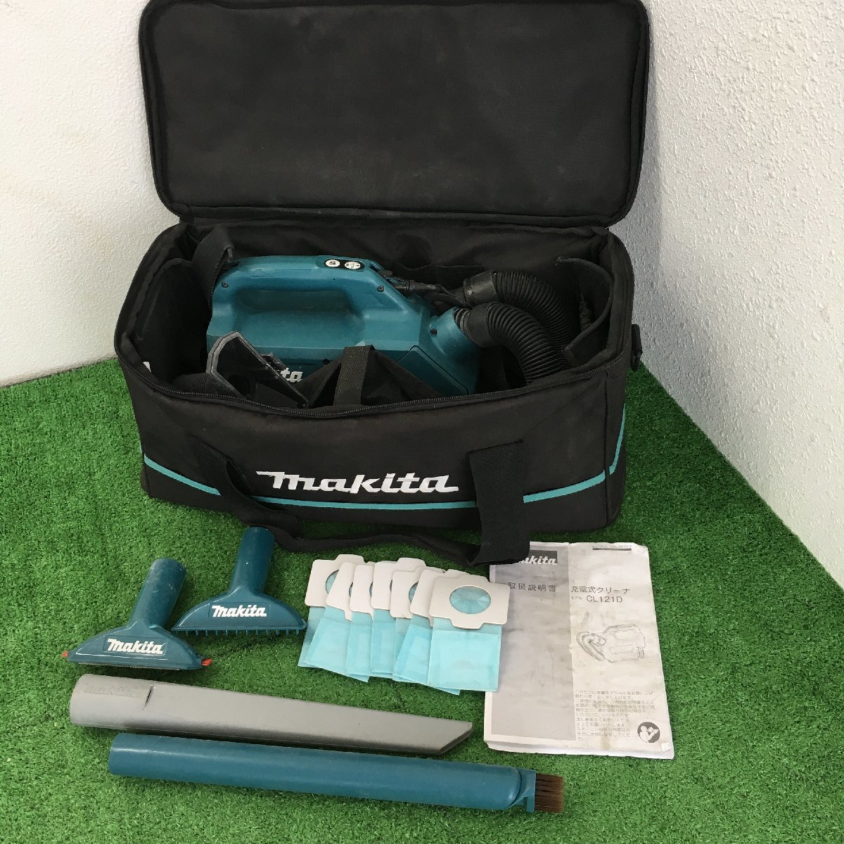 104CK マキタ makita 充電式クリーナー CL121D バッテリー・充電器なし