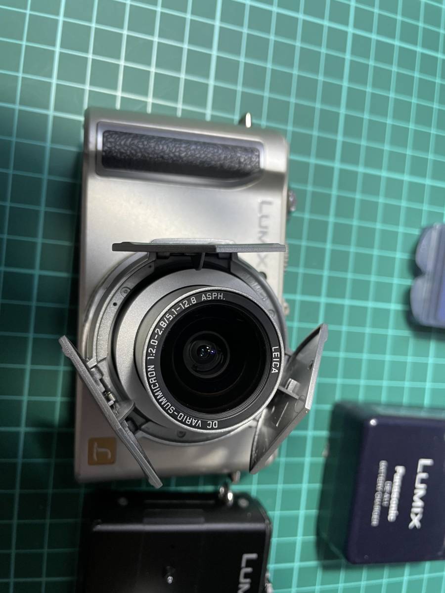 Panasonic DMC-LX2とLX3の中古2台セット、簡単な動作確認して
