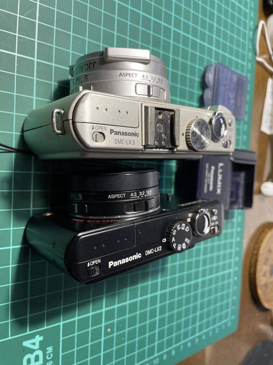Panasonic DMC-LX2とLX3の中古2台セット、簡単な動作確認して