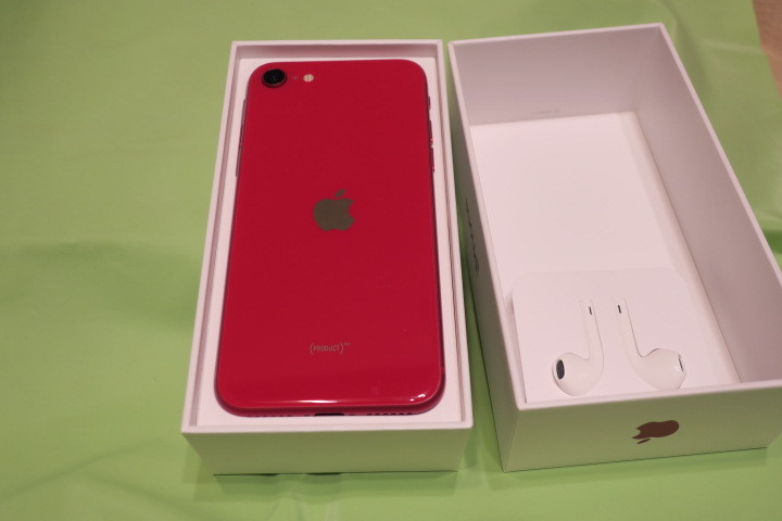 iPhone SE 64GB 美品) 2(第2世代) iPhoneSE第2世代 【極美品】
