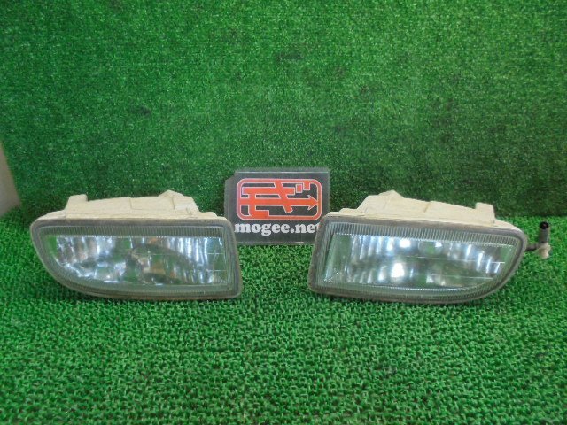 7EP2564FE5 ) トヨタ グランドハイエース VCH10W/VCH16W 純正フォグランプ左右セット　コイト60-68