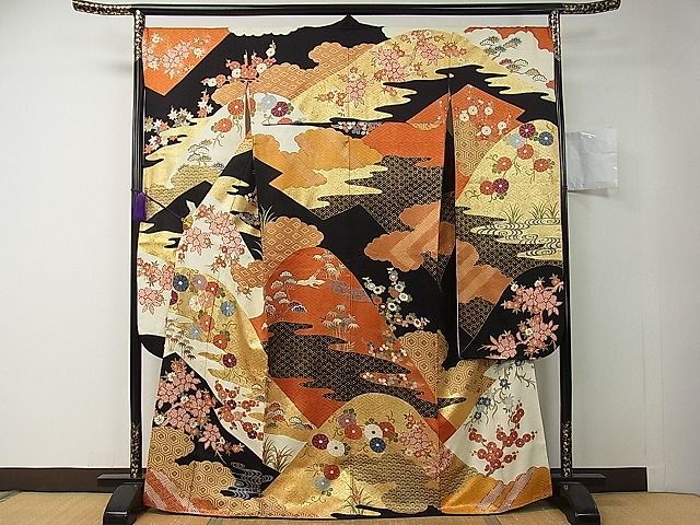 平和屋着物■豪華振袖　駒刺繍　重ね山松竹梅吉祥文　黒地　本金箔　逸品　vp6059