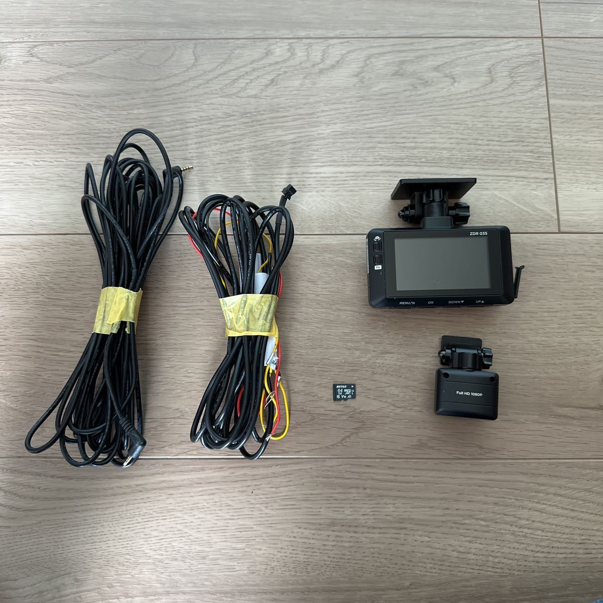 40 美品 ZDR035 コムテック COMTEC 前後2カメラ ドライブレコーダー