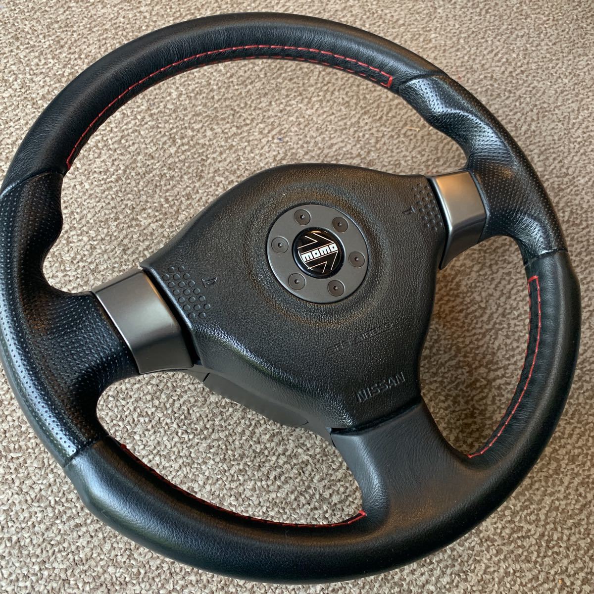 MOMO 純正オプション スポーツ ステアリング 中古 美品 3本スポーク  