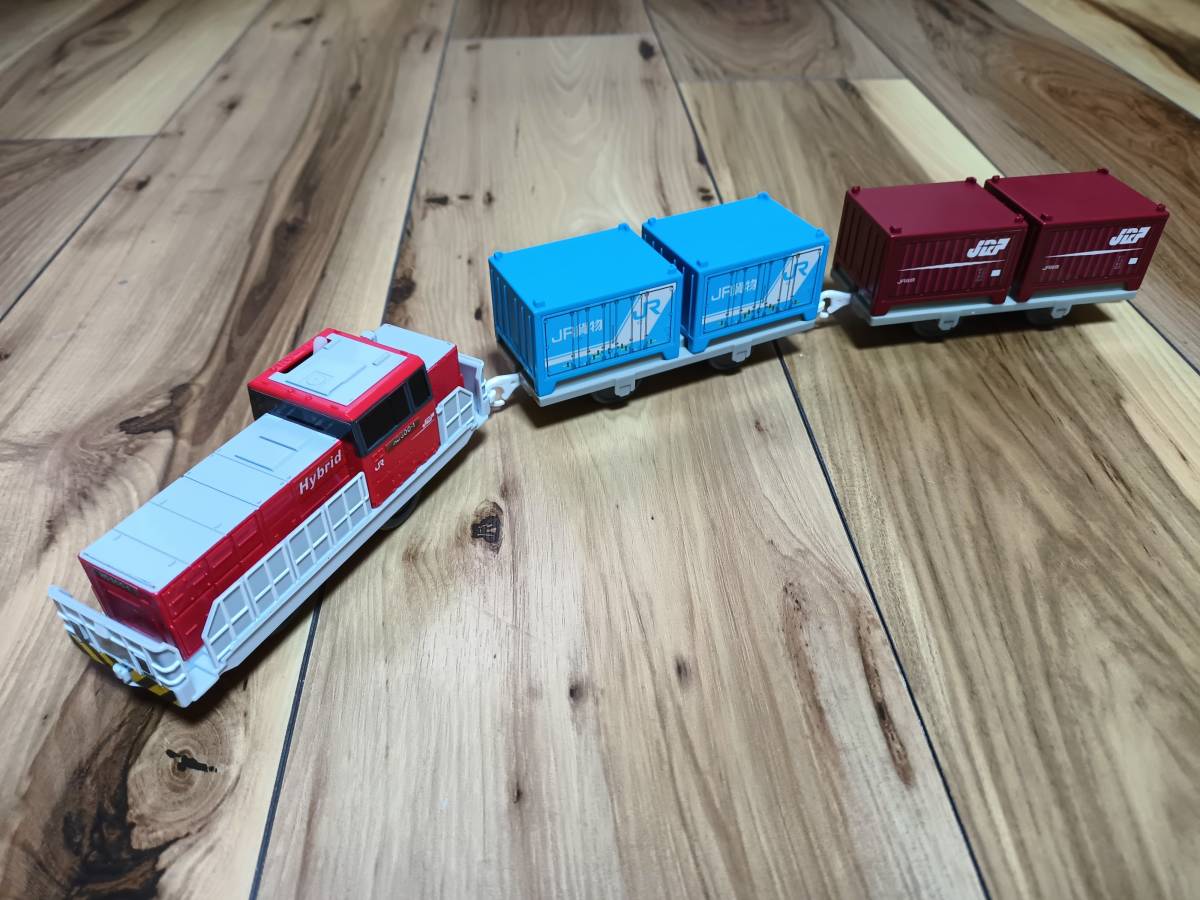 【送料無料】プラレール Hybrid HD300-1 機関車 貨物車