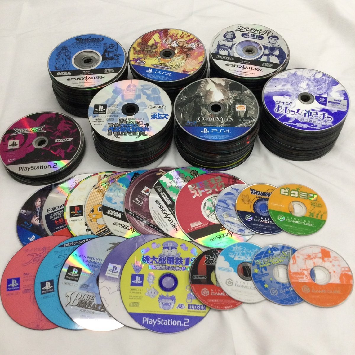 ゲームソフト大量まとめ　ファミコン　PS2 プレステ　他　【14084】（4） 1円～ ☆ 【現状品】 ゲームソフト ディスクのみ まとめて 約340点