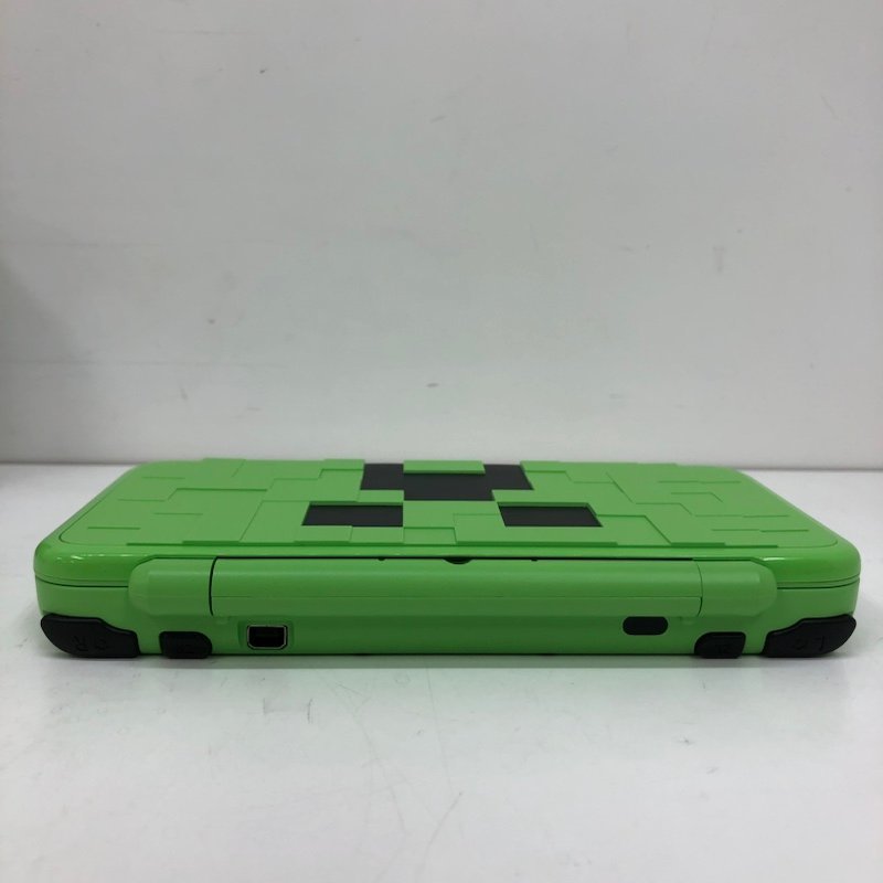 230417SK190792 Nintendo New ニンテンドー 2DSLL 本体 マインクラフト 