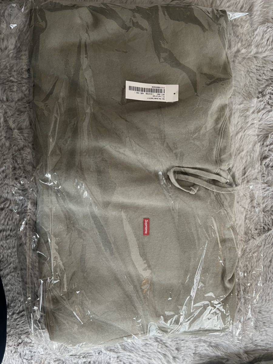 新品未使用！supreme ボックスロゴパーカー 