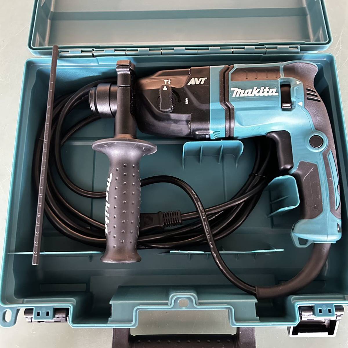 SALE，送料無料 100円〜 makita 18mmハンマドリル HR1841F AVT 2モード/SDS-plusタイプ ライト付き 工事用具 マキタ 工具 ハンマー ドリル(本体)｜売買されたオークション情報、yahooの商品情報をアーカイブ公開 - オー ハンマドリル
