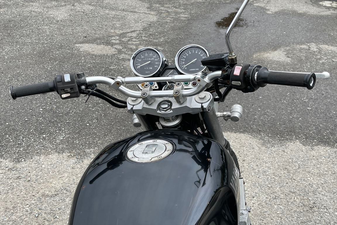 XJR400 売り切り!1円スタート!書類無!4HM!キャブ車!タックロール!社外マフラー!クランキング確認済!レストアベース!全国配送!福岡佐賀 Yahoo!オークション - 売り切り キャブレター XJR400キャブレター(4HM)(キャブレター)|売買された 鋲