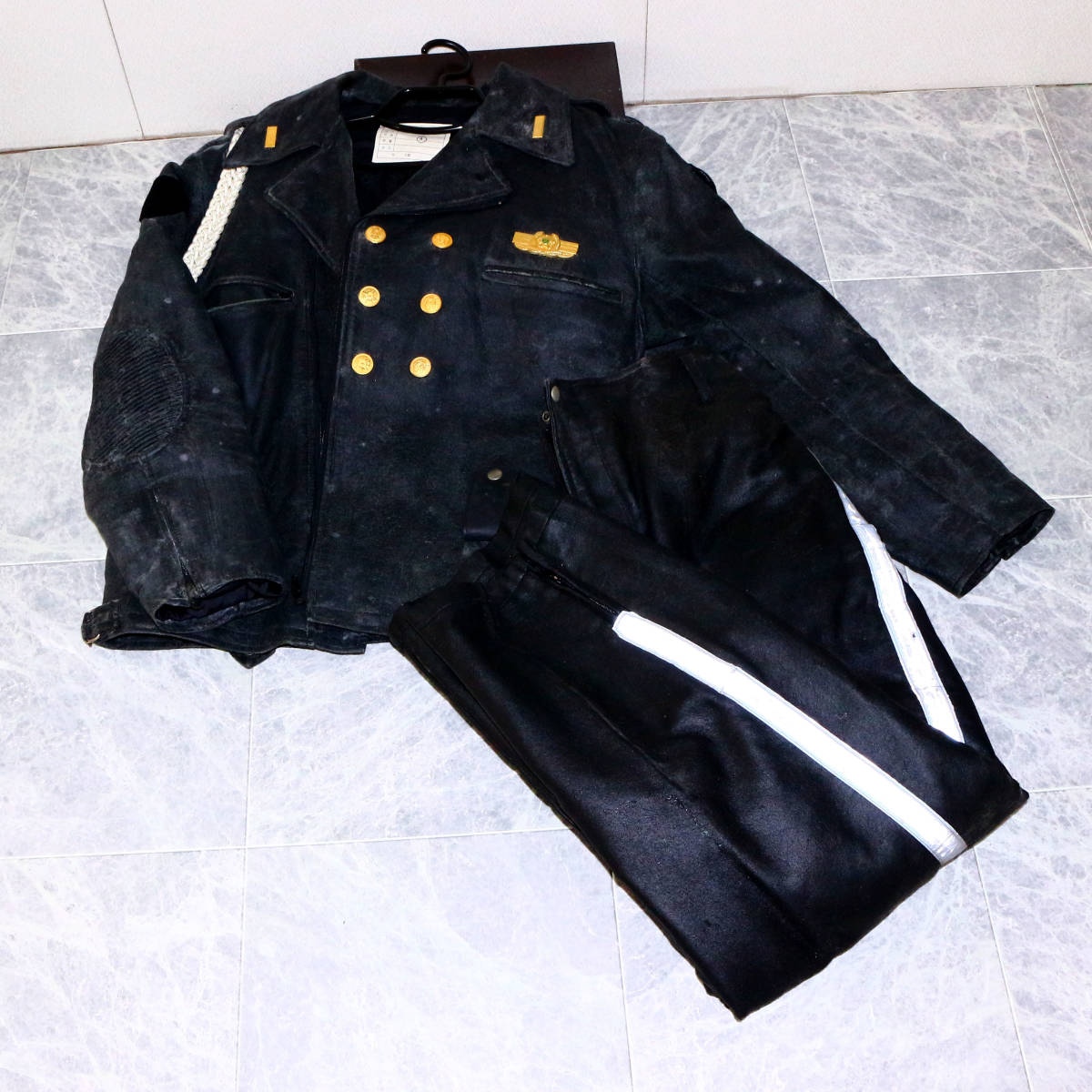 乗車服 白バイ 制服 警察 革ジャン レザー ライダースジャケット 旧 