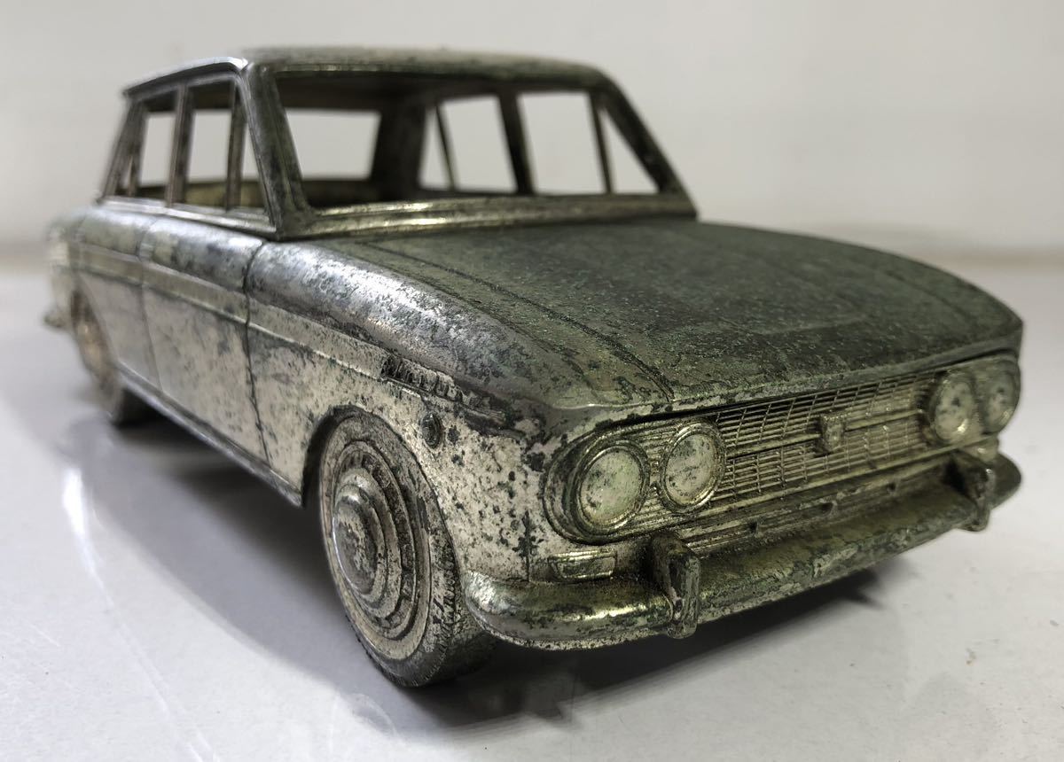 日産 旧車 410型系（二代目、1963年-1967年） ダットサン・ブルー 