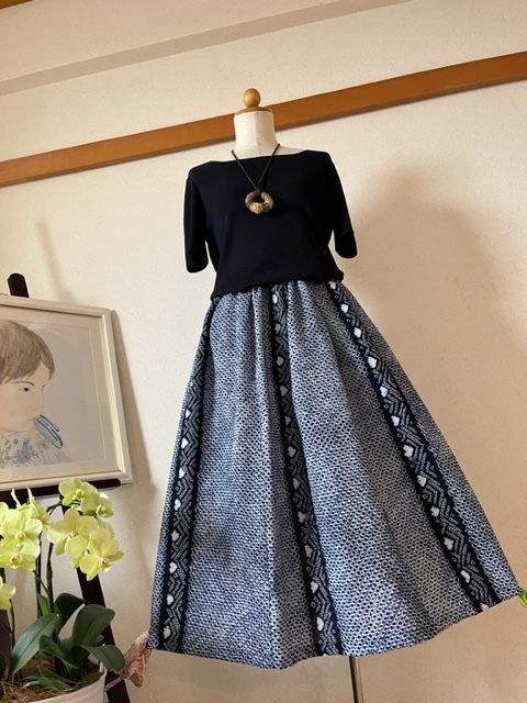 4504/未使用有松絞り反物/濃紺の有松絞りの反物でスカート～♪着物