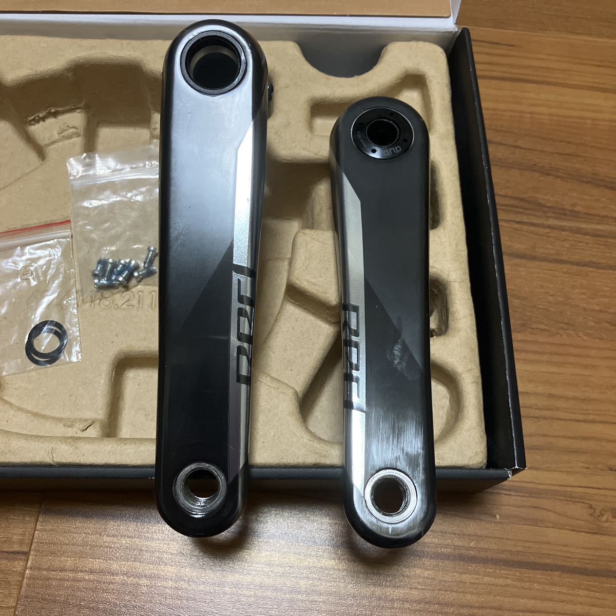 激安大特価，最新作 SRAM RED Carbon CRANK 170mm(クランク)｜売買されたオークション情報、yahooの商品情報をアーカイブ公開 - オークファン クランク