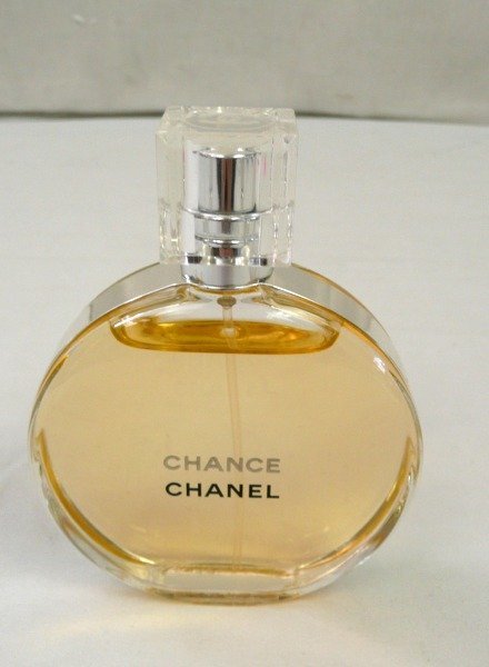 チャンス オー タンドゥル　CHANEL 香水　未使用品、未開封 CHANEL シャネル チャンス オードトワレ 50ml 香水 未使用 箱あり