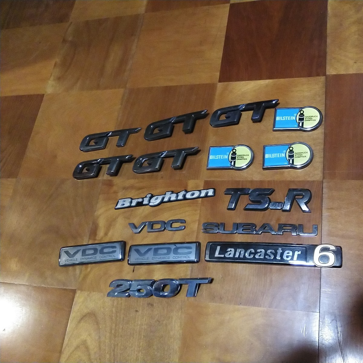 BH レガシィ　ツーリングワゴン　GT ランカスター　250T ビルシュタイン　ブライトン　VDC エンブレム　TS-R 当時物 エンブレム