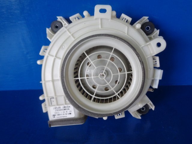 ニッサン ノート e-POWER HE12 ハイブリッドバッテリー用 ブロアモーター 295D0 5WK0A B3-8-3 0717
