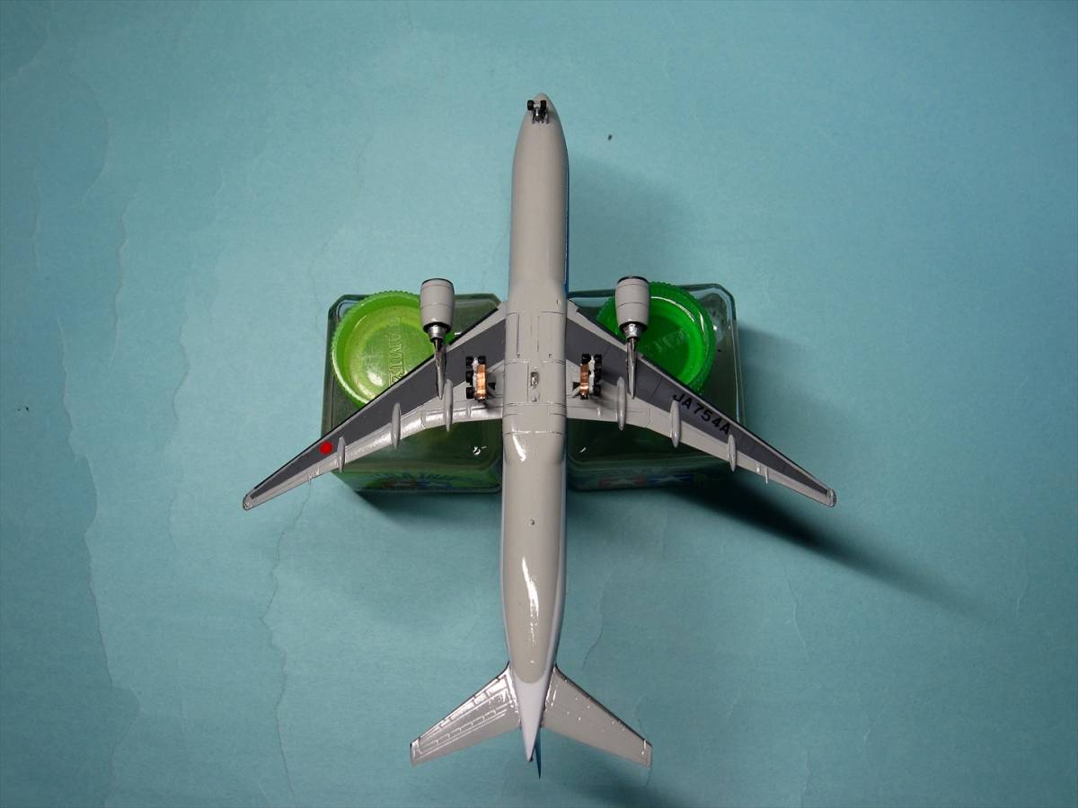 1/500　ANA　B777-300　JA752A号機　(マイコン電飾)　完成品_7