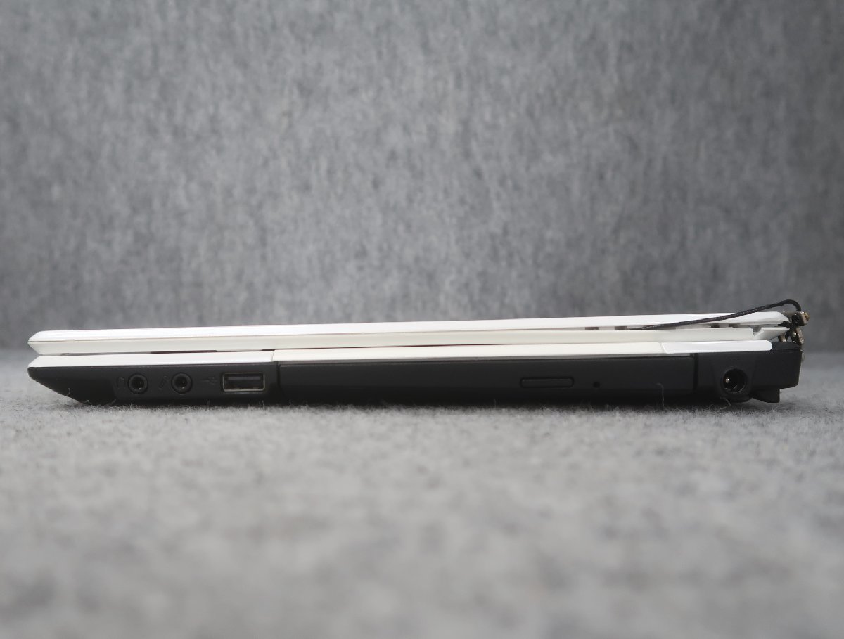 富士通 LIFEBOOK AH53/M Core i7-4702MQ 2.2GHz 4GB ブルーレイ ノート