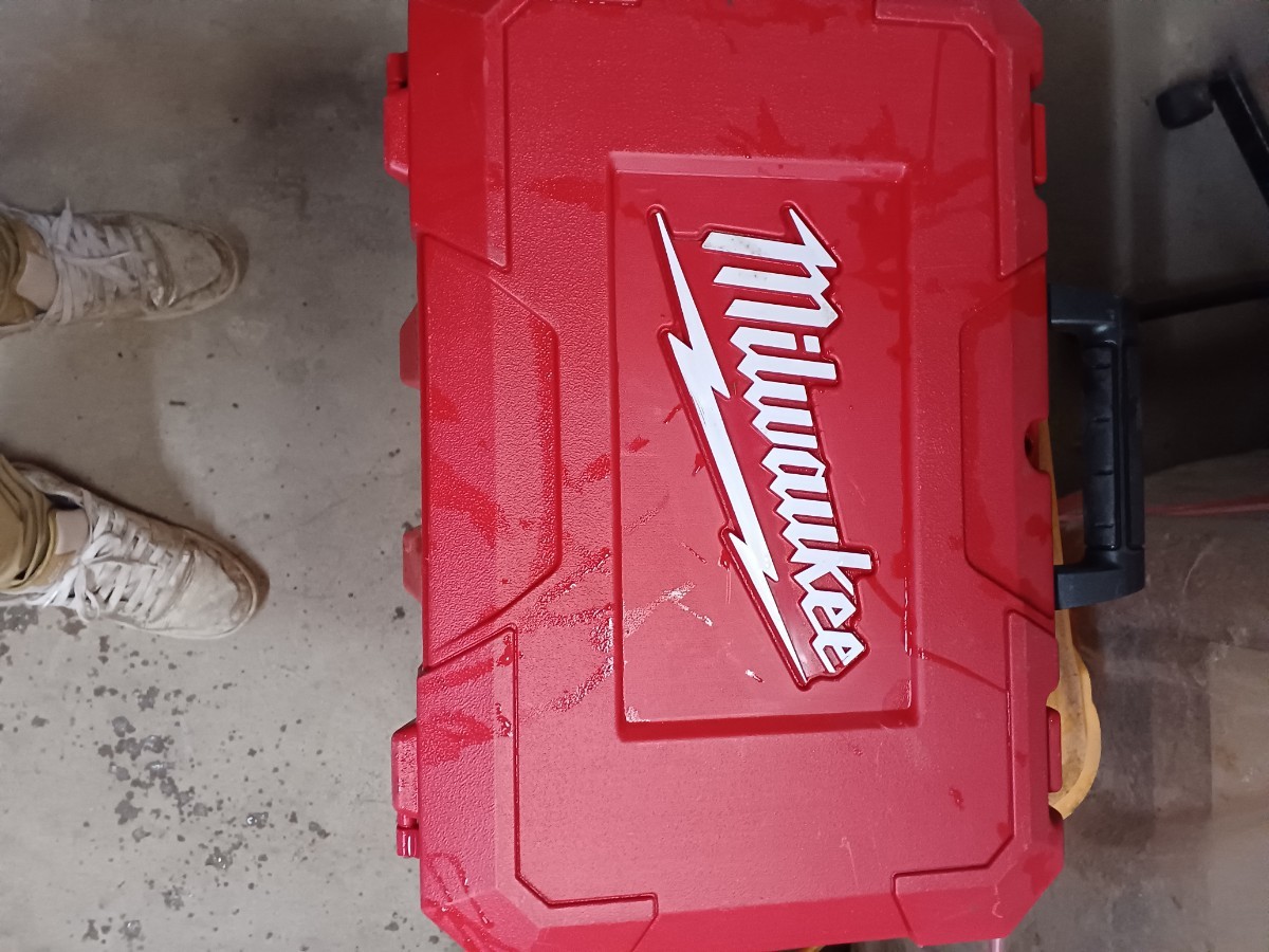 Milwaukee　2471　銅管カッター
