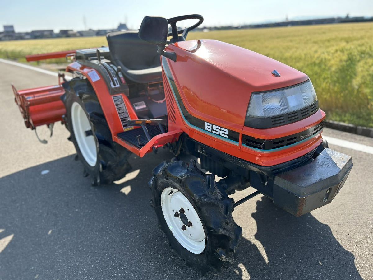 クボタトラクター 4WD B52。15馬力 富山県射水市発 使用時間593 【公式