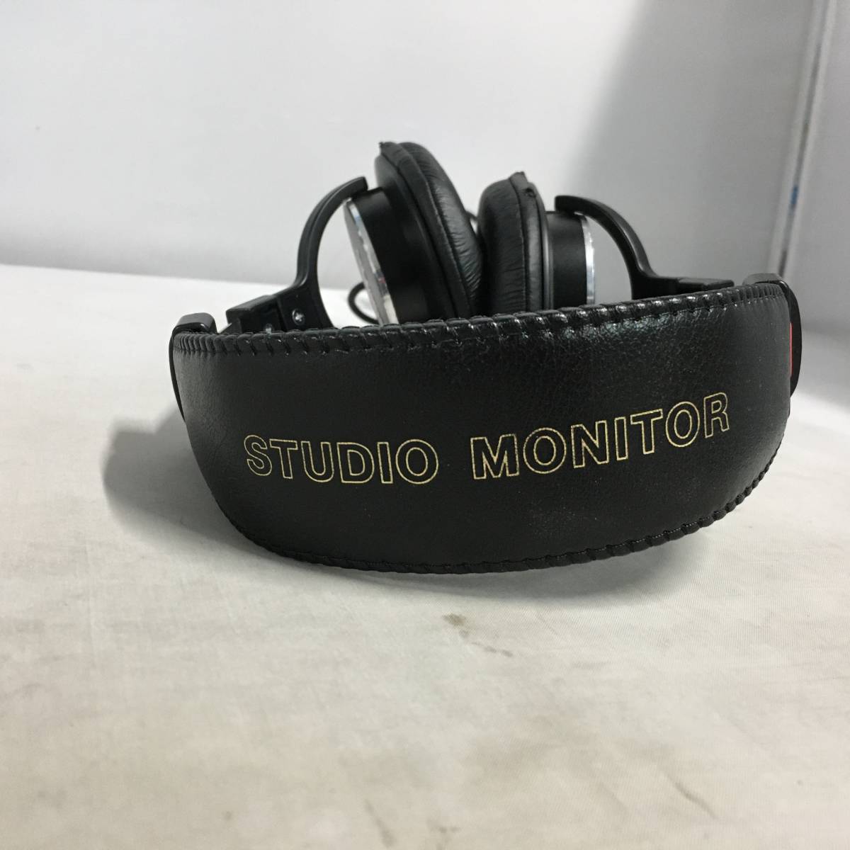 ○SONY 密閉型スタジオモニターヘッドホン ヘッドフォン MDR-CD900ST