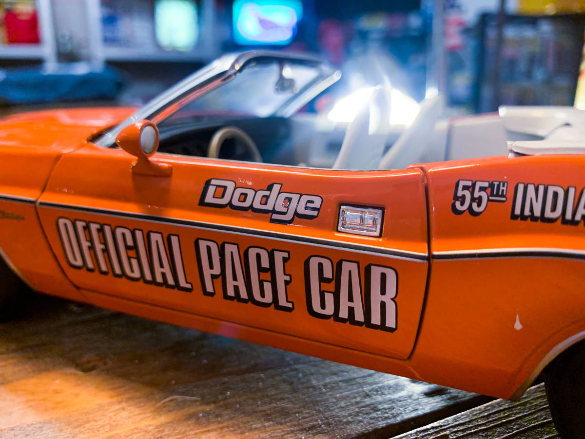 1/18 ダッジ・チャレンジャー1971 ペースカー