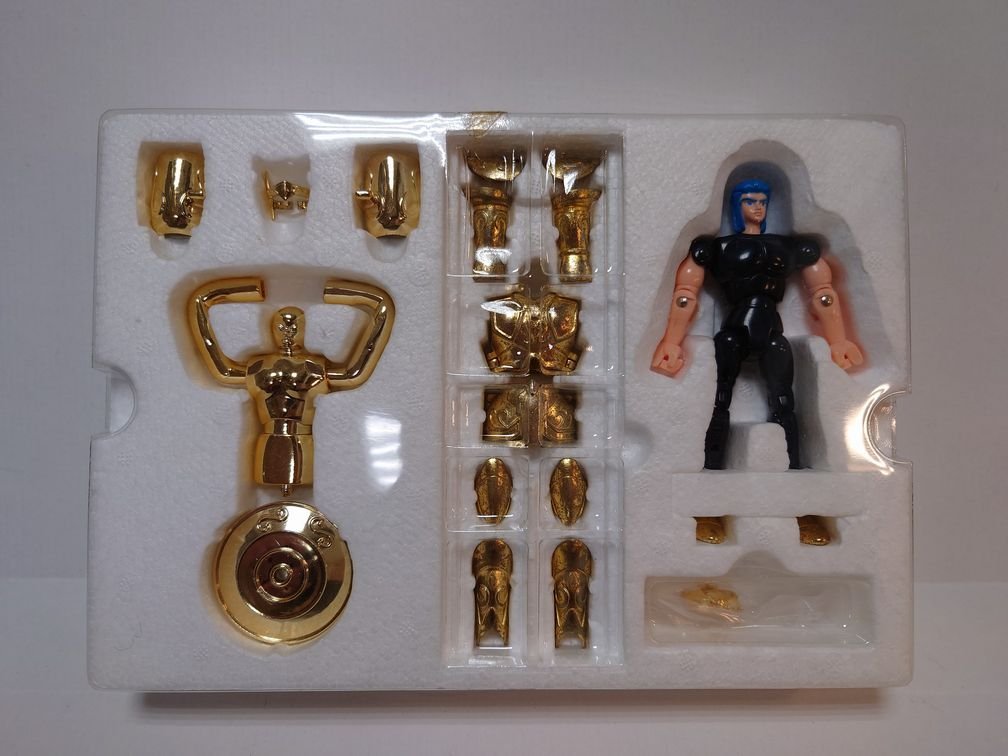 D147☆当時物 聖闘士聖衣大系 アクエリアスクロス(水瓶座のカミュ  