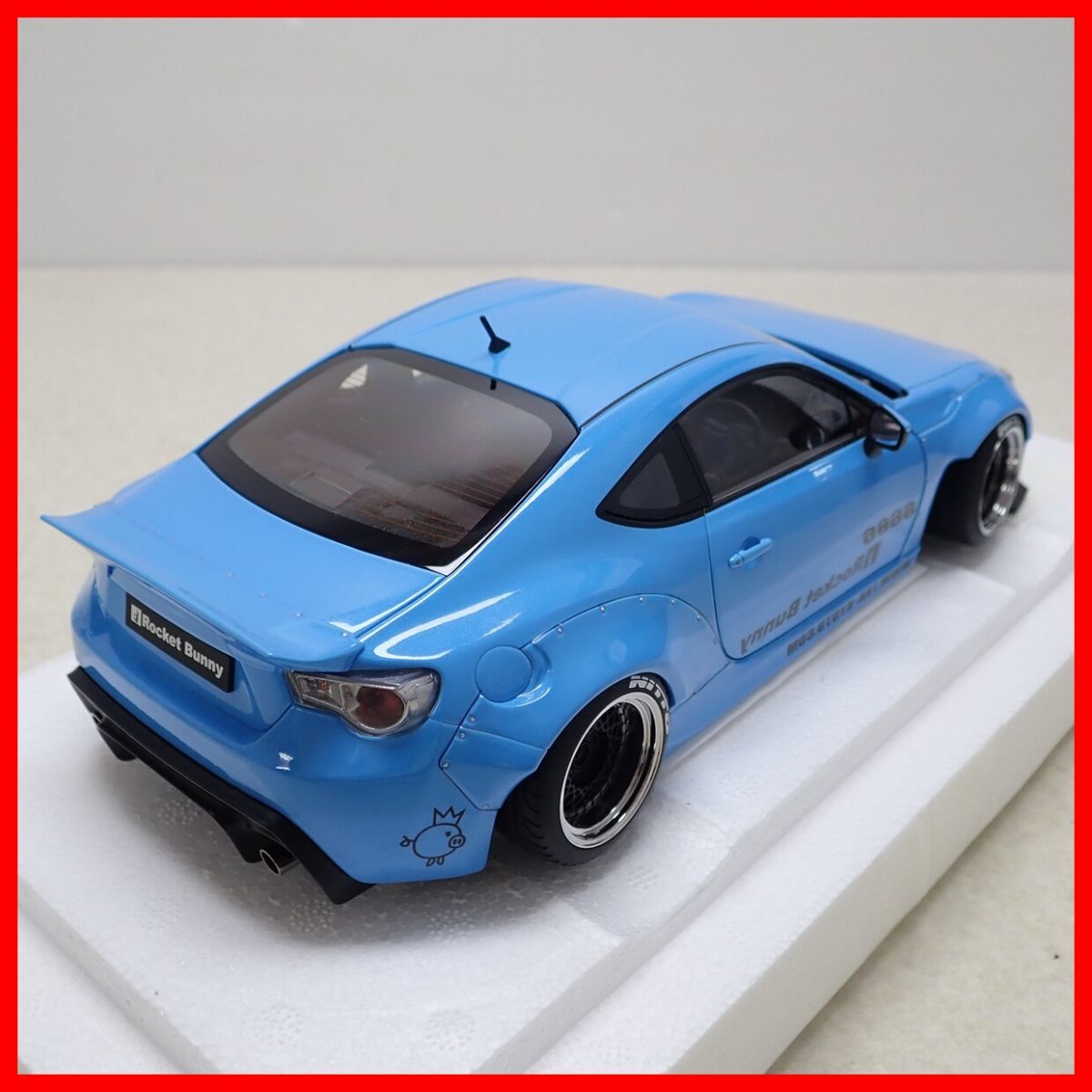□オートアート 1/18 トヨタ ロケットバニー 86 メタリック スカイ