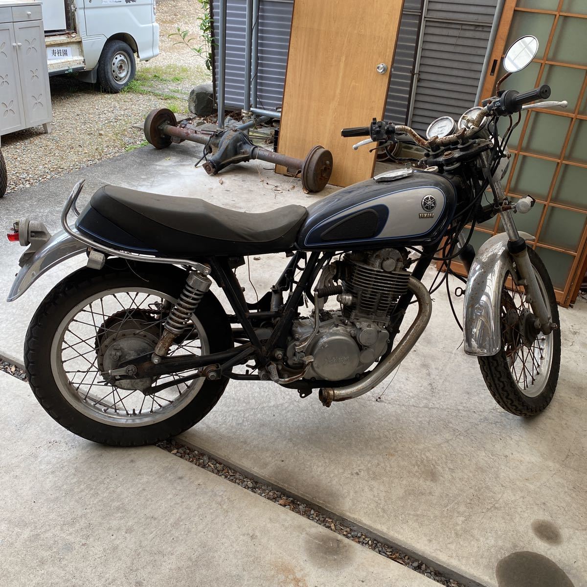 ヤマハ　SR500 部品取り　書類無し　引き取り希望