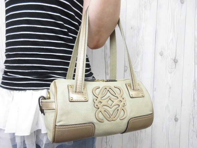 ロエベ LOEWE アナグラム ハンドバッグ レザー ロゴ ブラウン ロエベ LOEWE アナグラム ハンドバッグ レザー ロゴ ブラウン
