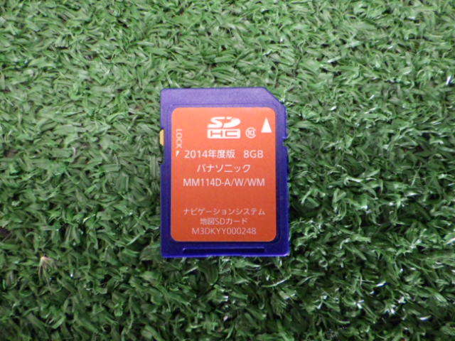N215-36　日産純正ナビ　MM114D-W用　地図SDカード　2014年