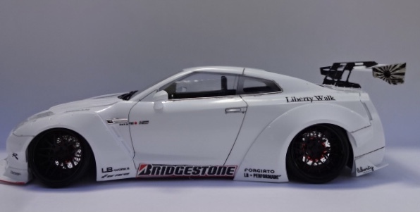 完成品 プラモデル アオシマ 1/24 LB☆ワークス R35 GT-R type1.5 