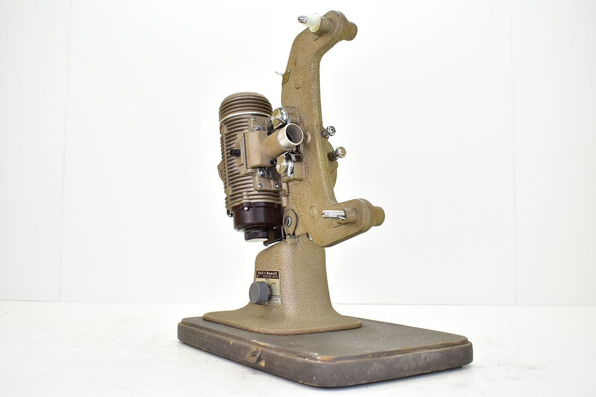 BELL & HOWELL DESIGN 122LC 8mm 映写機 付属品付き[ベル ハウエル][8  