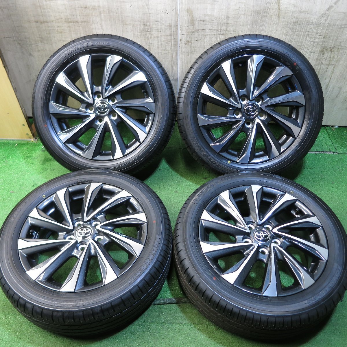 新車外し！23年☆トヨタ 90系 ヴォクシー ノア 純正 205/55R17  