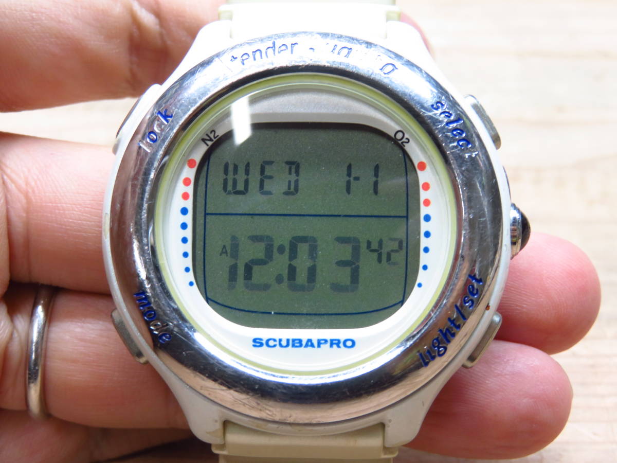 SCUBAPRO スキューバプロ Xtender Quattro ダイブコンピューター DW40 